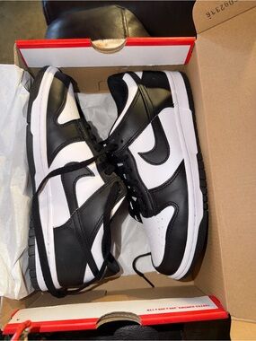 SOLD 7y panda dunks